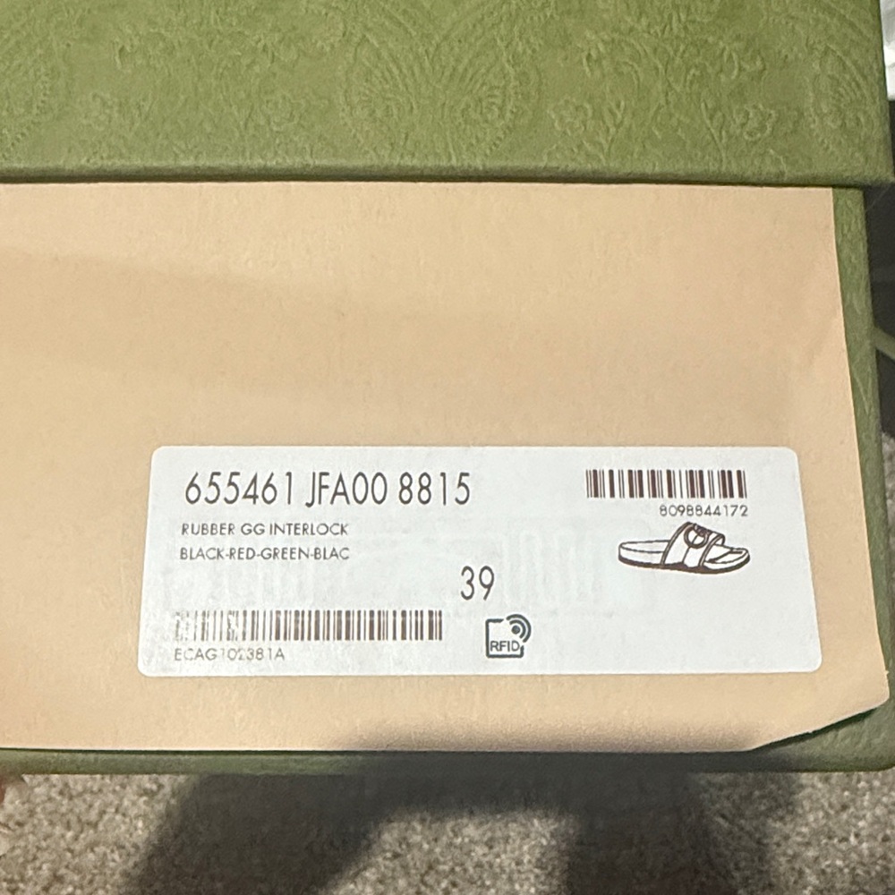 Gucci Rubber GG Interlocking Slides - Picture 4 of 4